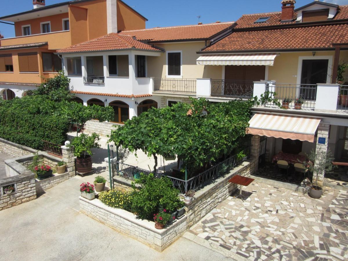 Haus Roko Apartment Rovinj Exterior photo