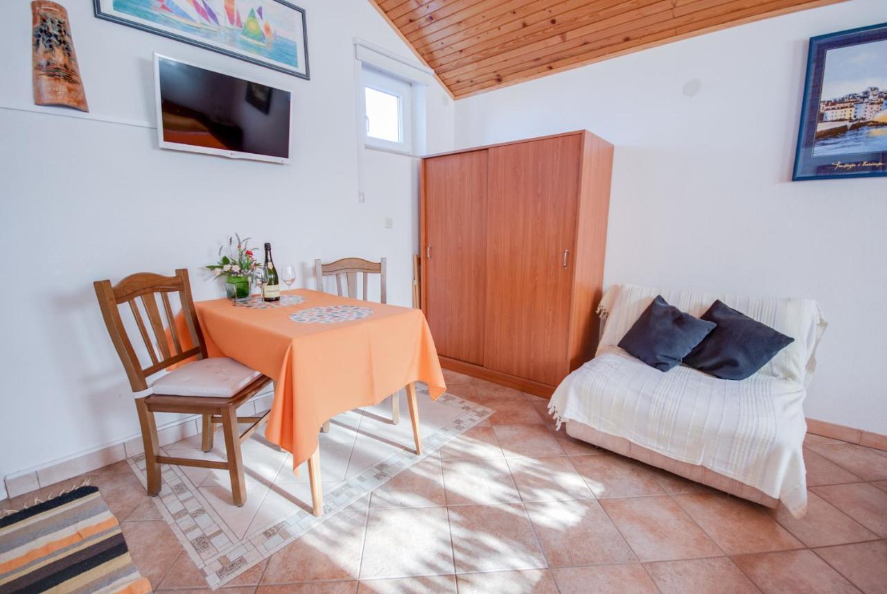 Haus Roko Apartment Rovinj Exterior photo